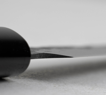 Univerzální kuchyňský nůž Tojiro Zen Hammered F-1111 13 cm